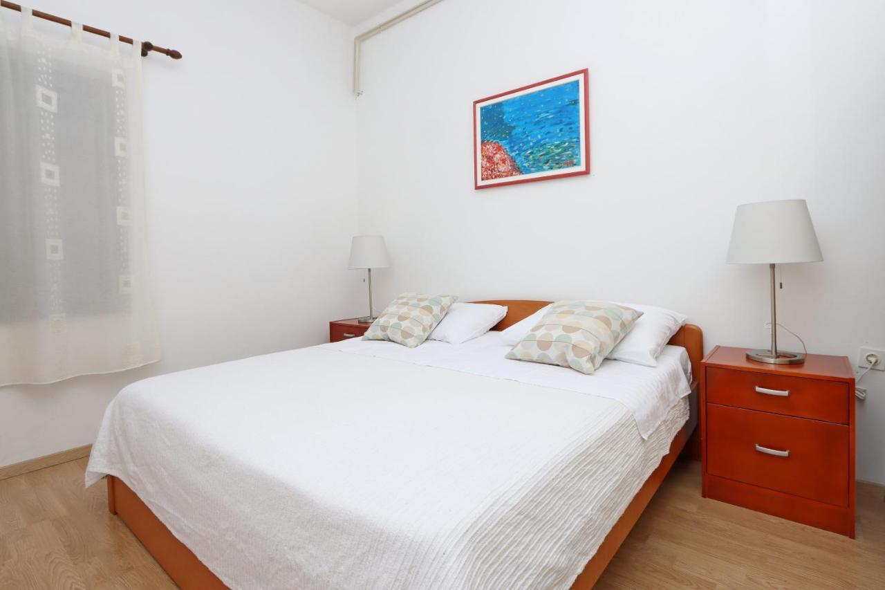 Apartments With A Parking Space Kornic, Krk - 415 Exterior foto